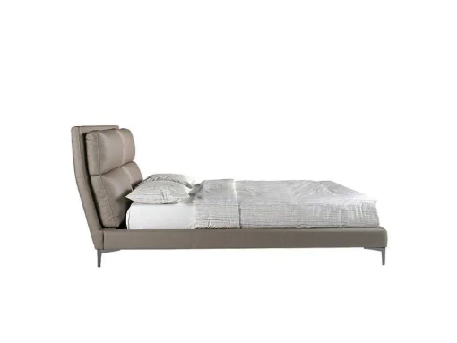 Cama Com Estrutura De Madeira De Pinho Estofada Em Couro Ecologico 7014