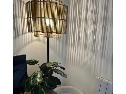 Candeeiro De Pe Etnico Em Bambu E Metal Cor Preto De D.40 X A.157,5 Cm - Parana