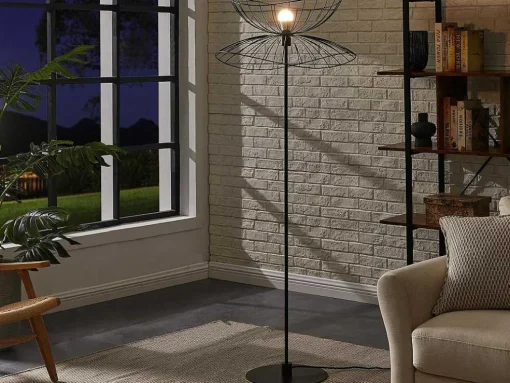 Candeeiro De Pe Filiforme Em Metal De A.160 Cm Cor Preto - Mania