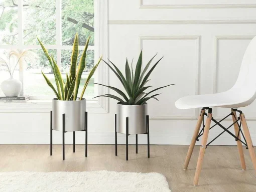 Conjunto De 2 Vasos Decorativos Com Pe Em Metal D25Xa39 Cm E D23Xa35,5 Cm Prateado E Preto - Edmee