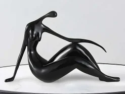 Grande Estátua Madeleine Ii Em Resina - Comp.36 X Alt.22 Cm - Preto