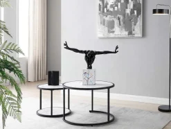 Grande Estátua Soledad Ii Em Resina - Comp.73 X Alt.57 Cm - Preto