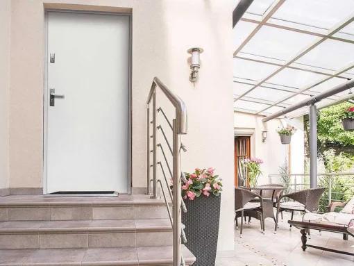 Porta De Entrada Em Aco Macico De A.207 X L.100 Cm Cor Branco Com Abertura Para A Direita - Agueda